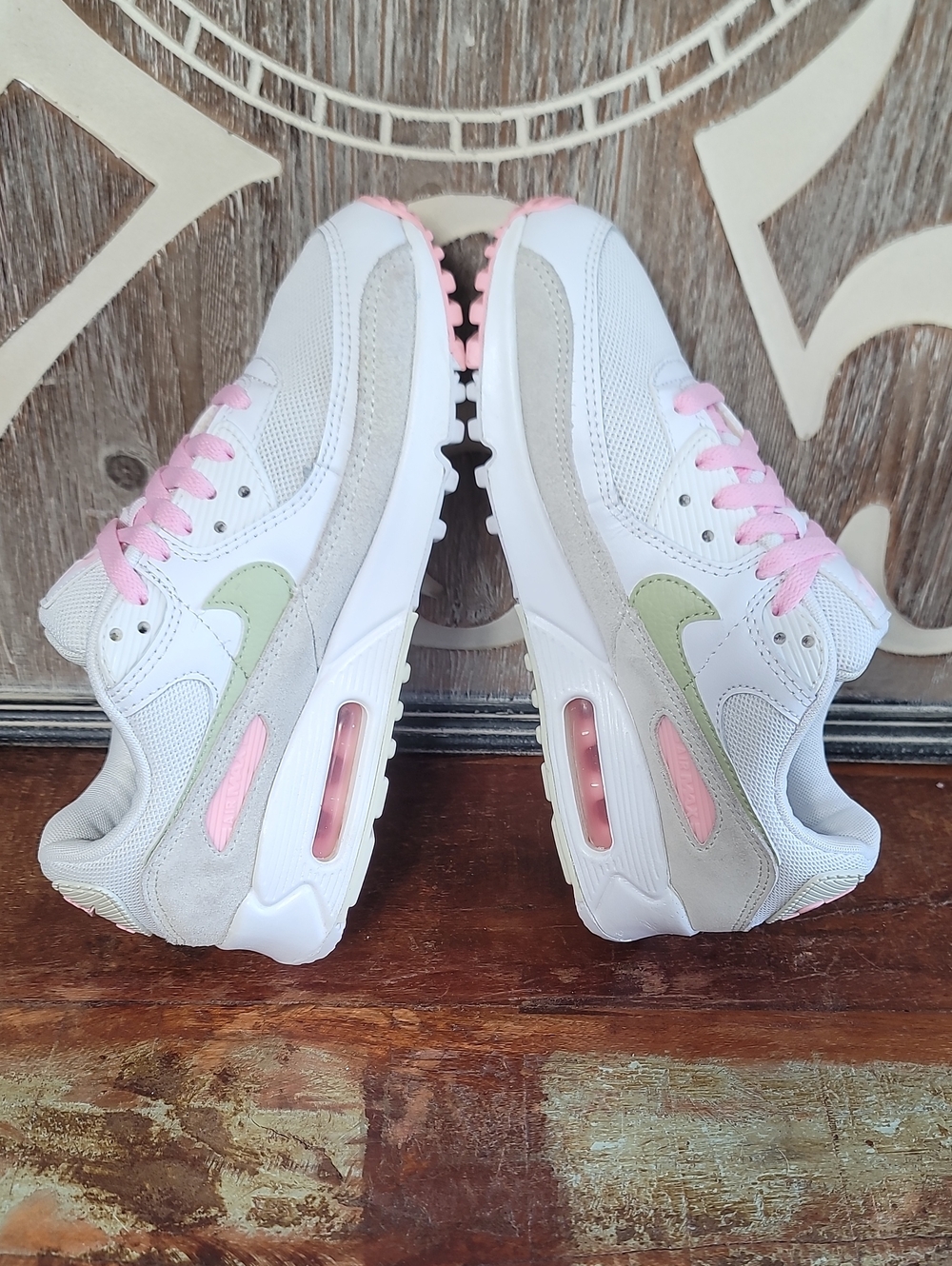 Nike Wmns Air Max 90 " White/Light Olive/Pink" Wmns 7, Good Cond. Fast Shipping - Picture 4 of 16